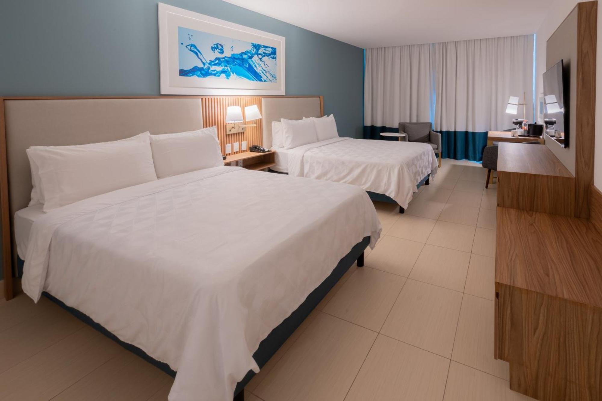 La Isla, An Ihg 4*